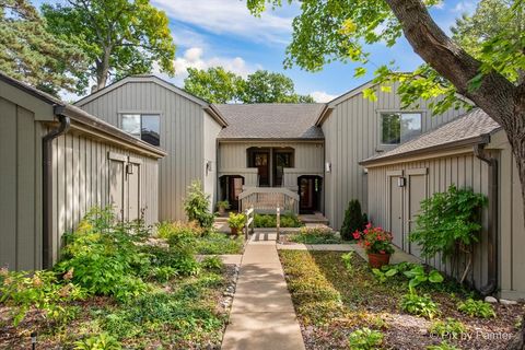 209 Shoreline Road B Lake Barrington IL 60010