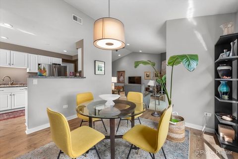 Tiny photo for 209 Shoreline Road #B, Lake Barrington, IL 60010 (MLS # 12464474)