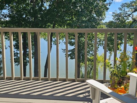 Tiny photo for 209 Shoreline Road #B, Lake Barrington, IL 60010 (MLS # 12464474)