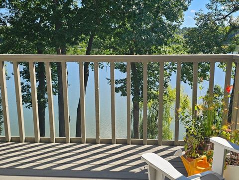 Tiny photo for 209 Shoreline Road #B, Lake Barrington, IL 60010 (MLS # 12464474)