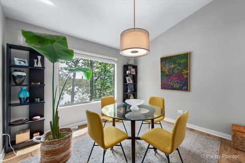 Tiny photo for 209 Shoreline Road #B, Lake Barrington, IL 60010 (MLS # 12464474)