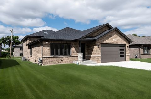 Photo of 7942 W 74 Street, Bridgeview, IL 60455 (MLS # 12481515)