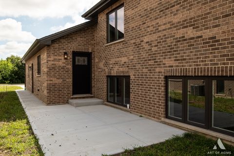 Tiny photo for 7942 W 74 Street, Bridgeview, IL 60455 (MLS # 12481515)