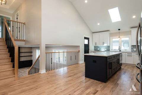 Tiny photo for 7942 W 74 Street, Bridgeview, IL 60455 (MLS # 12481515)