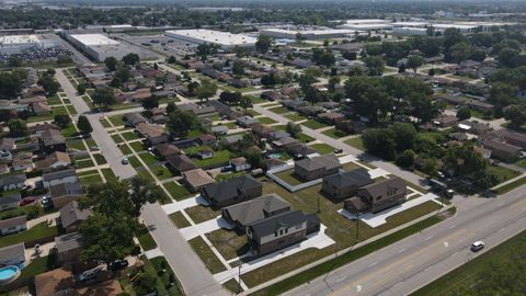 Tiny photo for 7942 W 74 Street, Bridgeview, IL 60455 (MLS # 12481515)