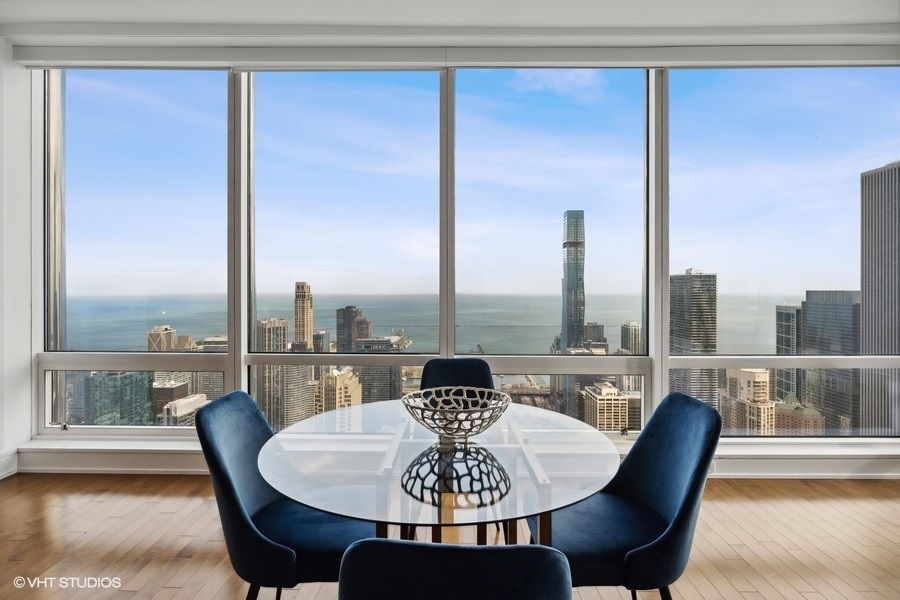 401 N Wabash Avenue 54G
