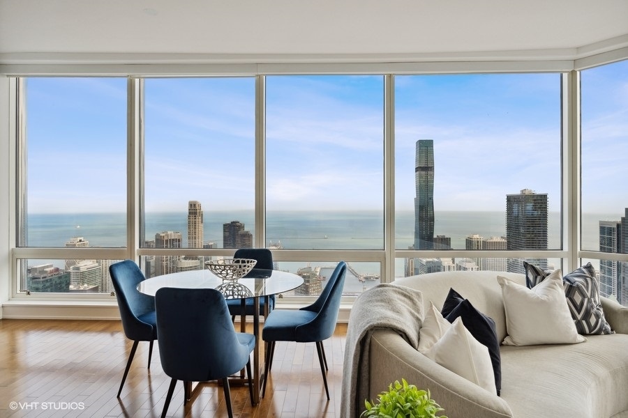 401 N Wabash Avenue 54G