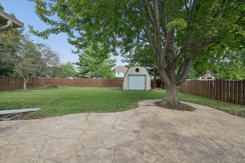 Tiny photo for 415 Juniper Drive, North Aurora, IL 60542 (MLS # 12723255)