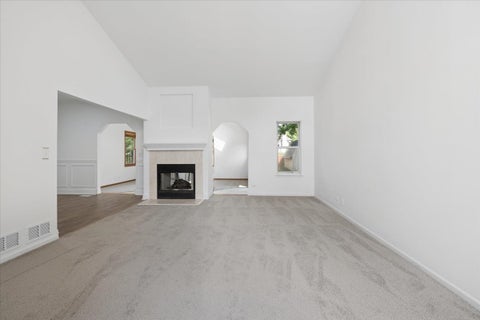 Tiny photo for 415 Juniper Drive, North Aurora, IL 60542 (MLS # 12723255)