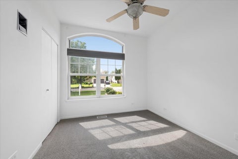 Tiny photo for 415 Juniper Drive, North Aurora, IL 60542 (MLS # 12723255)