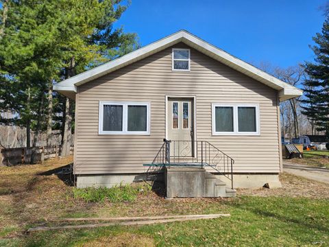 Photo of Momence, IL 60954 (MLS # 12609862)