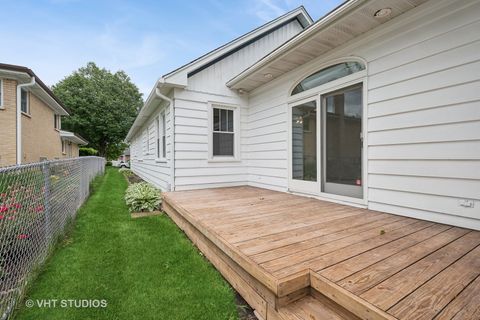 A home in Mount Prospect