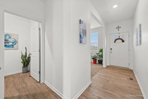 Tiny photo for 1522 Hollow Tree Lane, Pingree Grove, IL 60140 (MLS # 12625962)