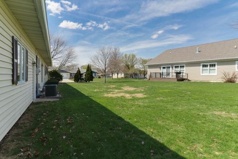 Tiny photo for 1 Millard Court, Minier, IL 61759 (MLS # 12615798)
