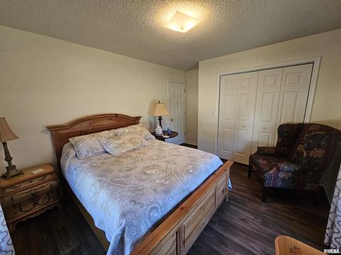 Tiny photo for 3517 VICTORIA Avenue, Mt Vernon, IL 62864 (MLS # EB460252)