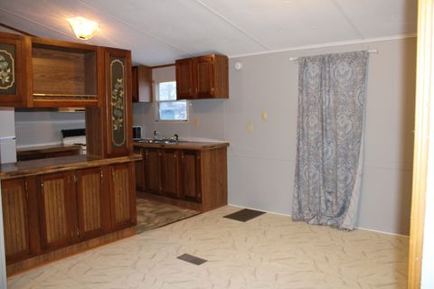 Tiny photo for 406 W Kirkwood Street, Odin, IL 62870 (MLS # 12559882)