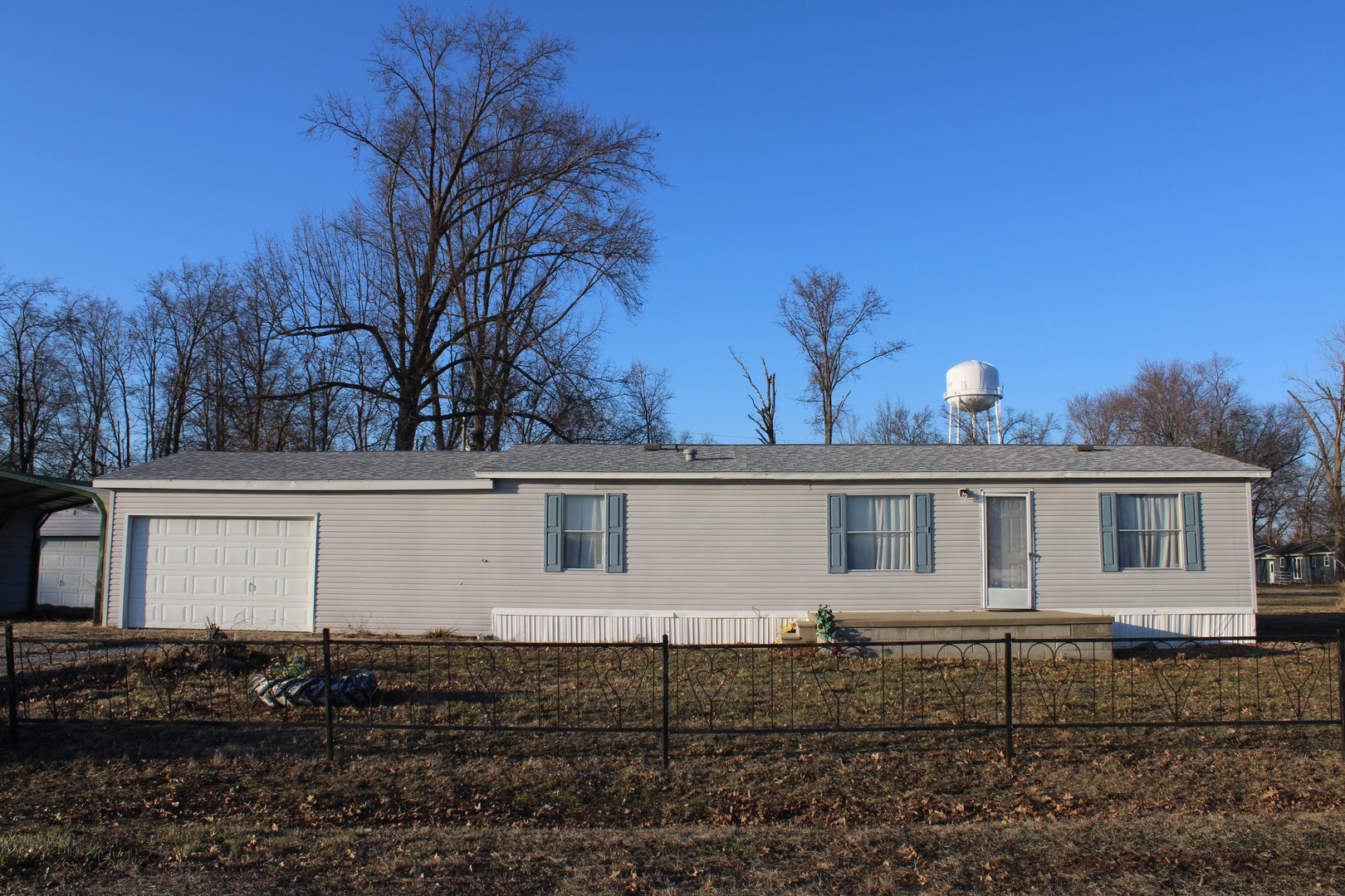 406 W Kirkwood Street