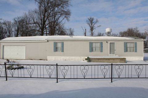 Tiny photo for 406 W Kirkwood Street, Odin, IL 62870 (MLS # 12559882)