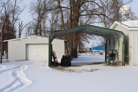 Tiny photo for 406 W Kirkwood Street, Odin, IL 62870 (MLS # 12559882)