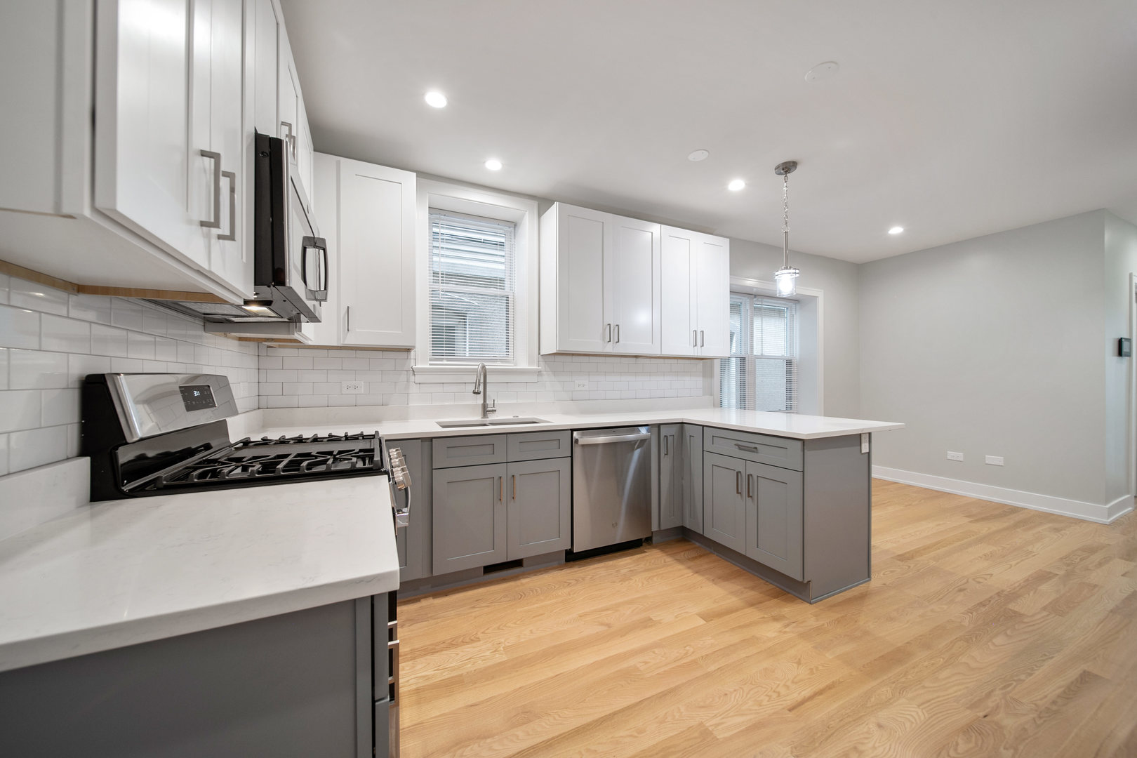 3014 N California Avenue 1FE