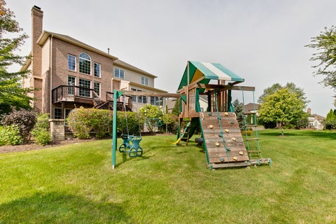 Tiny photo for 10 Eagle Ridge Drive, Hawthorn Woods, IL 60047 (MLS # 12689818)