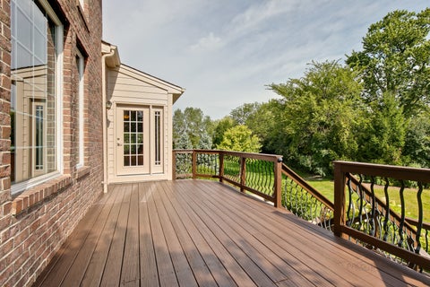 Tiny photo for 10 Eagle Ridge Drive, Hawthorn Woods, IL 60047 (MLS # 12689818)