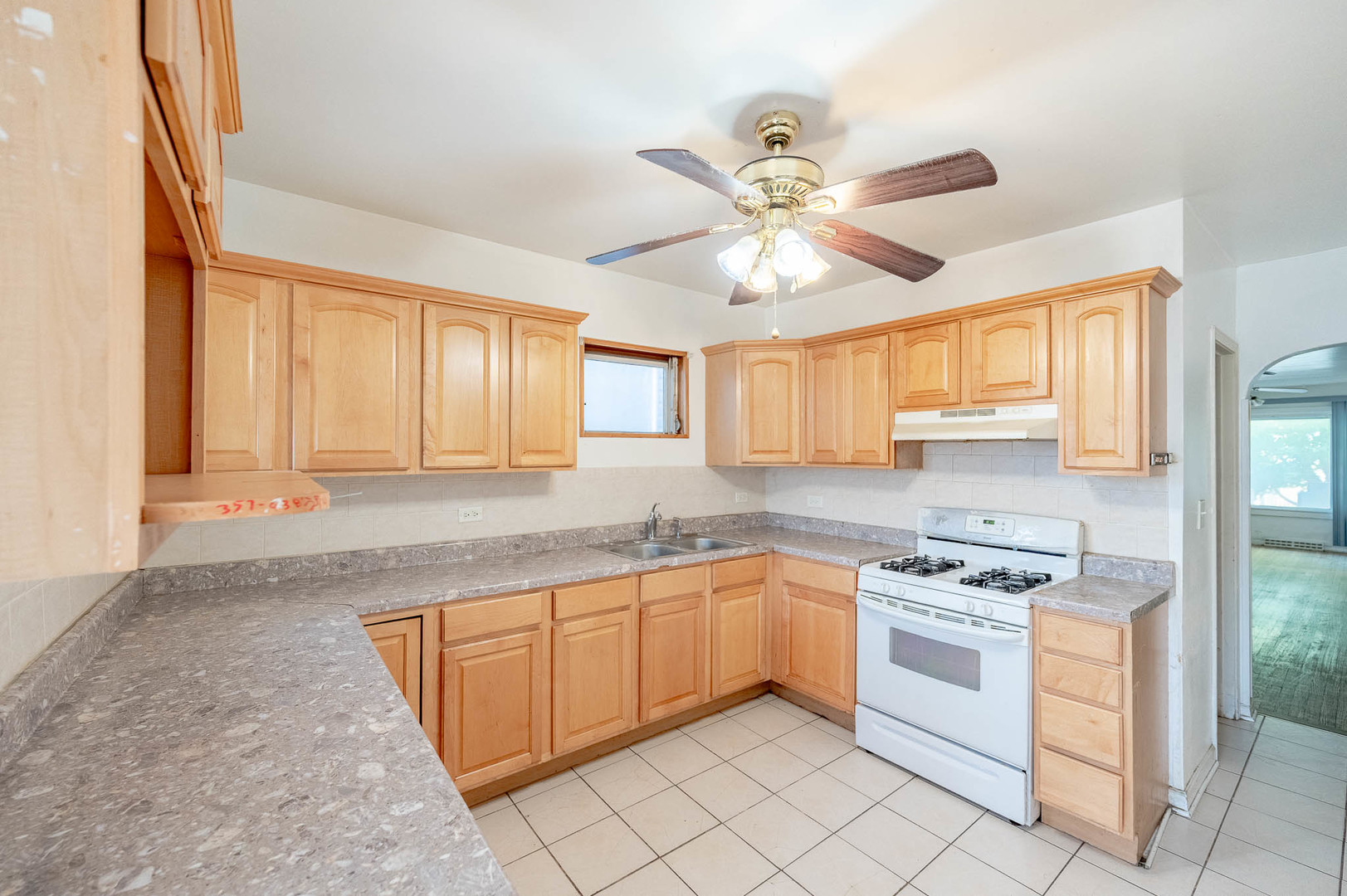 2435 N Monticello Avenue