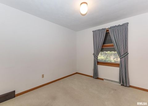 Tiny photo for 3332 16TH Street, Moline, IL 61265 (MLS # QC4269394)