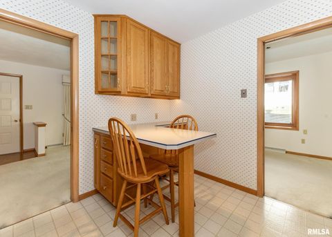 Tiny photo for 3332 16TH Street, Moline, IL 61265 (MLS # QC4269394)