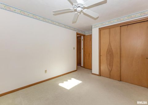 Tiny photo for 3332 16TH Street, Moline, IL 61265 (MLS # QC4269394)