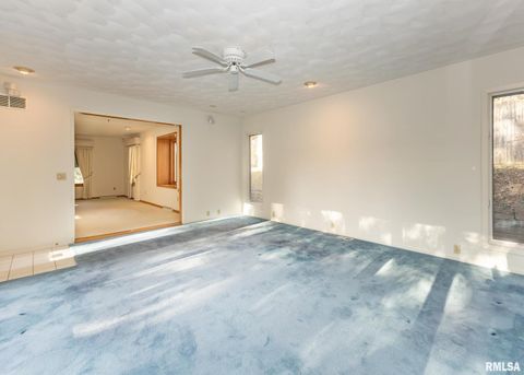 Tiny photo for 3332 16TH Street, Moline, IL 61265 (MLS # QC4269394)