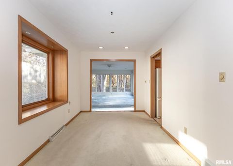 Tiny photo for 3332 16TH Street, Moline, IL 61265 (MLS # QC4269394)