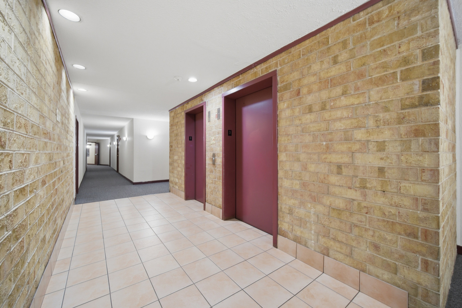 Rolling Meadows, Illinois 60008, United States, 1 Bedroom Bedrooms, ,1 BathroomBathrooms,Residential,Active,254796