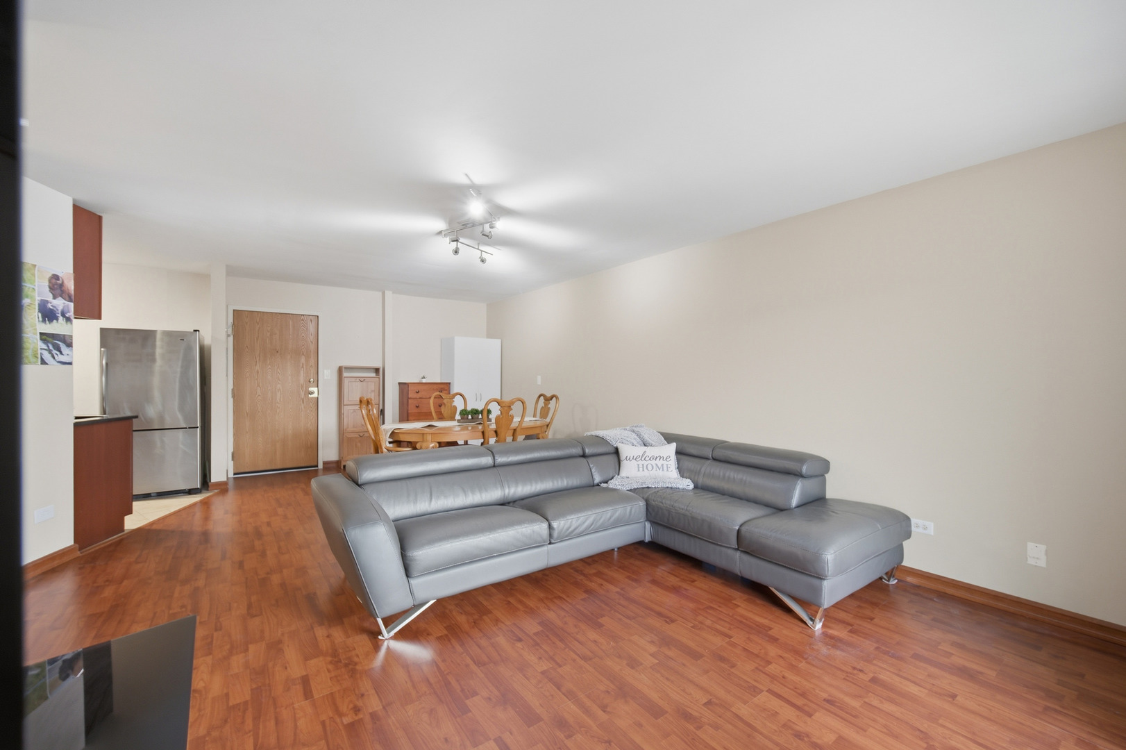 Rolling Meadows, Illinois 60008, United States, 1 Bedroom Bedrooms, ,1 BathroomBathrooms,Residential,Active,254796