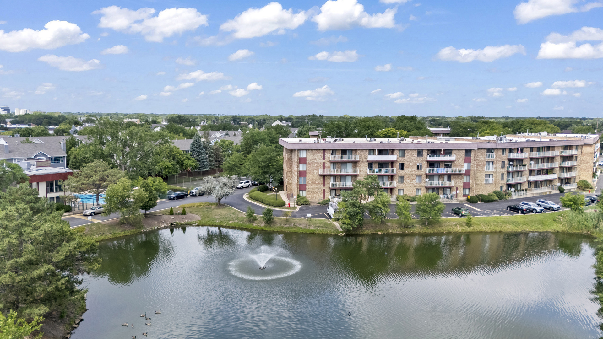 Rolling Meadows, Illinois 60008, United States, 1 Bedroom Bedrooms, ,1 BathroomBathrooms,Residential,Active,254796