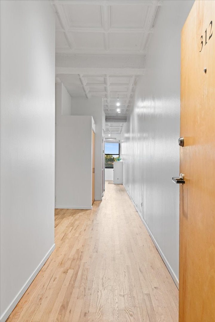 1307 S WABASH Avenue 312