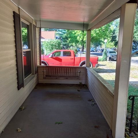 Tiny photo for 303 N Draper Avenue, Champaign, IL 61821 (MLS # 12471946)