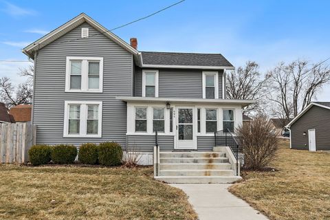 Photo of 494 N Walnut Street, South Elgin, IL 60177 (MLS # 12573012)