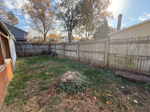 Tiny photo for 1104 Hemlock Avenue, Dixon, IL 61021 (MLS # 12518677)