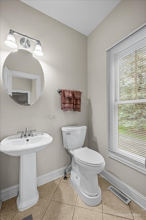 Tiny photo for 2820 N Bayview Lane, McHenry, IL 60051 (MLS # 12745696)