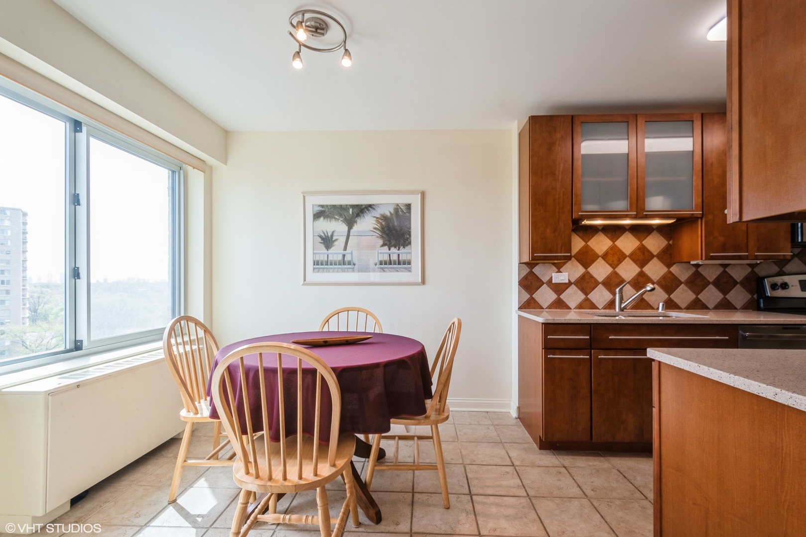 7033 N Kedzie Avenue 914