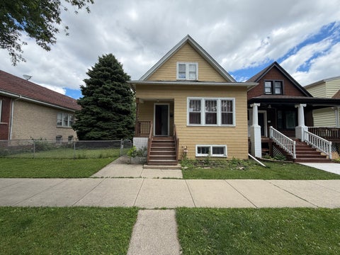 Photo of 2221 N Lamon Avenue, Chicago, IL 60639 (MLS # 12761043)
