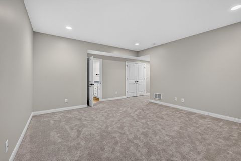 Tiny photo for 4069 Orchard Drive, Bettendorf, IA 52722 (MLS # 12672910)
