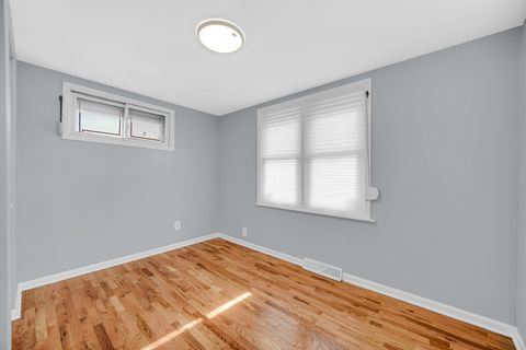 Tiny photo for 10029 S Green Street, Chicago, IL 60643 (MLS # 12582412)