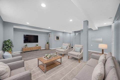 Tiny photo for 10029 S Green Street, Chicago, IL 60643 (MLS # 12582412)