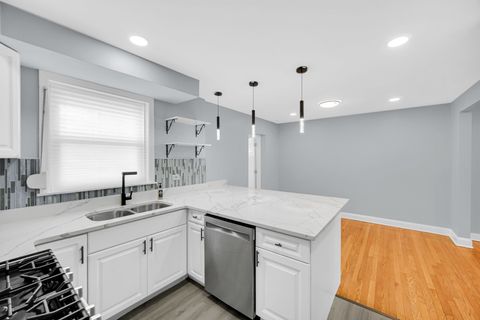 Tiny photo for 10029 S Green Street, Chicago, IL 60643 (MLS # 12582412)