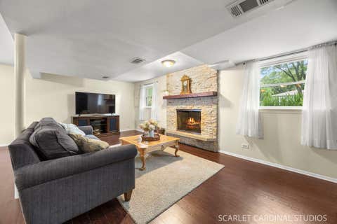 Tiny photo for 1881 Cambridge Lane, Wheaton, IL 60189 (MLS # 12709599)