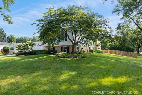 Tiny photo for 1881 Cambridge Lane, Wheaton, IL 60189 (MLS # 12709599)