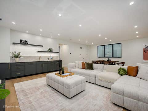 Tiny photo for 414 Laurel Avenue, Wilmette, IL 60091 (MLS # 12681323)