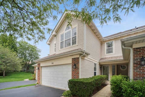Photo of 22 Cloverdale Court #22, Algonquin, IL 60102 (MLS # 12721011)
